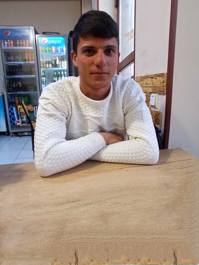  ,   Martik, 25 ,   ,   