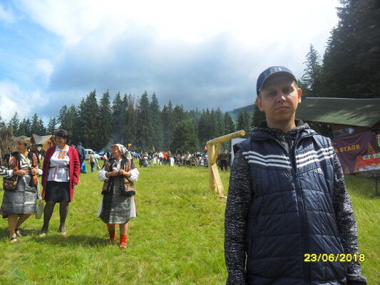  -,   Ura, 43 ,     , c 