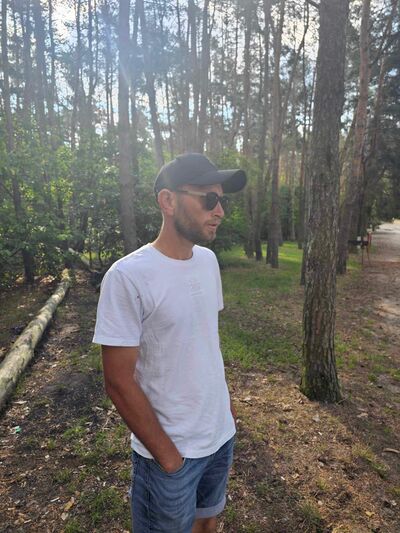  ,   Ihor, 29 ,   ,   