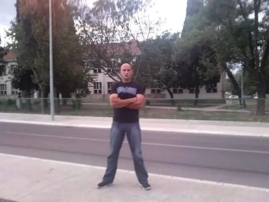  Begles,   , 43 ,   ,   