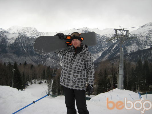  ,   Nik, 41 ,   