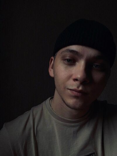 ,   White, 25 ,   ,   
