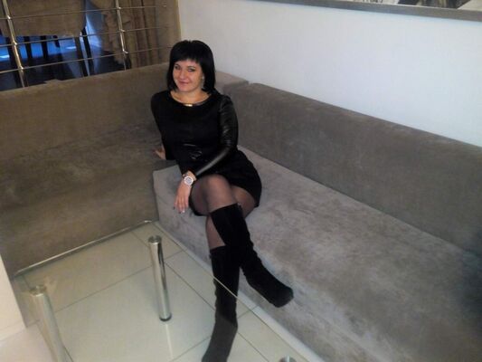  ,   Dolli, 30 ,   ,   , c , 