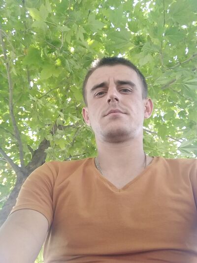  ,   Roman, 32 ,   