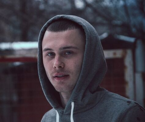  ,   Slava, 27 ,   