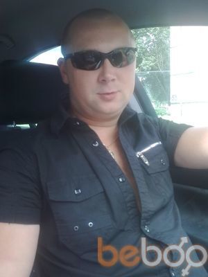  3031065  Dmitrii, 39 ,    