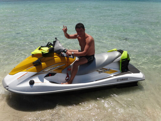  ,   Vladi, 39 ,   ,   