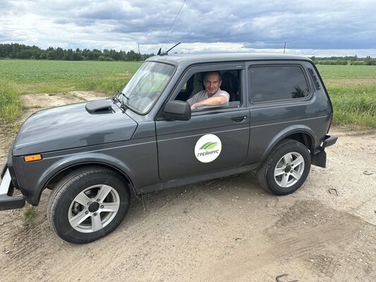  ,   Vladislav, 52 ,   ,   