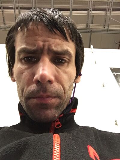  ,   Jevgeni, 42 ,   ,   , c 