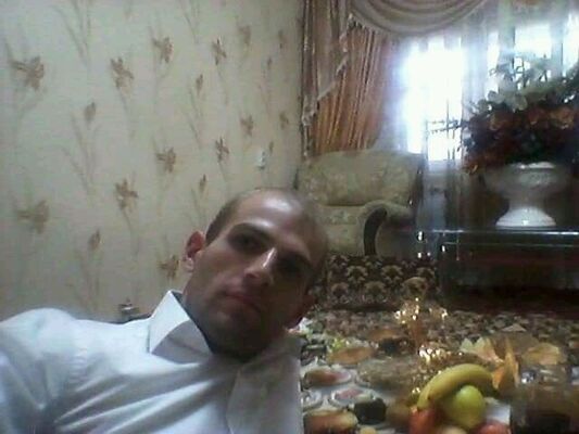  ,   Mukhammad, 31 ,   ,   