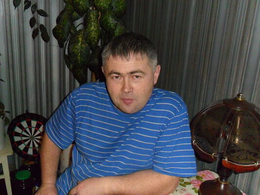  ,   Viktor, 51 ,   