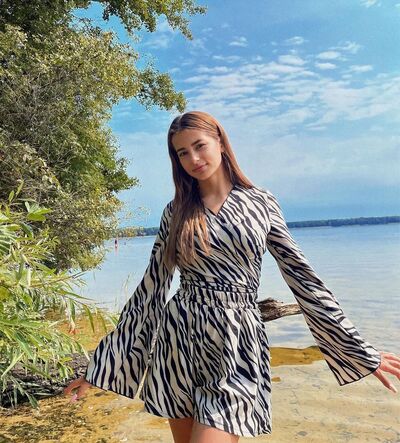  ,   Nasta, 27 ,   ,   