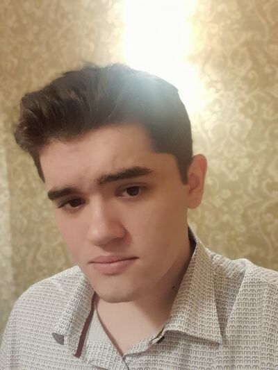  ,   Artur, 23 ,   ,   , c , 
