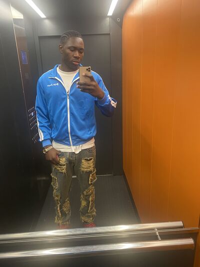  ,   Dilian, 25 ,     