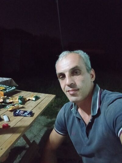  deleted,   Robert, 44 ,   ,   