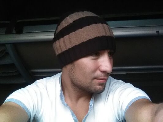  ,   Amir, 38 ,   