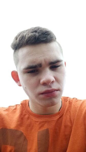  ,   Artem, 20 ,   ,   