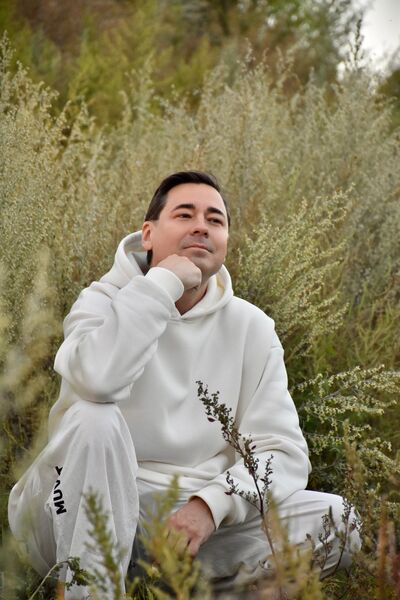  ,   Valet, 46 ,   ,   