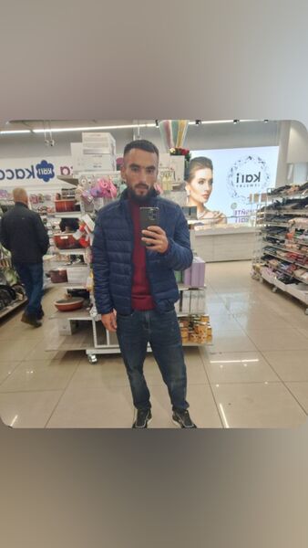  ,   Ali, 29 ,   ,   