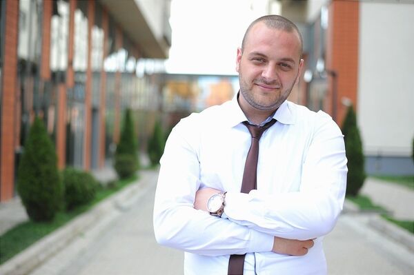  ,   Vahan, 40 ,   ,   , c 