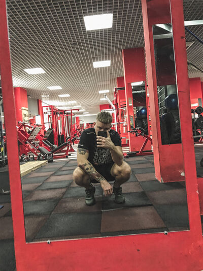  ,   Artem, 32 ,   ,   
