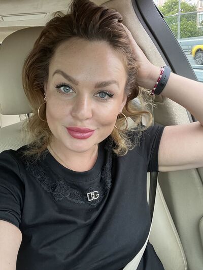 Antibes,   Alina, 39 ,     , c 