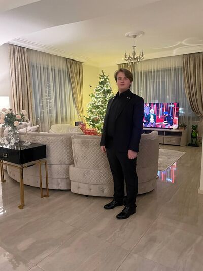  ,   Sean, 19 ,   ,   