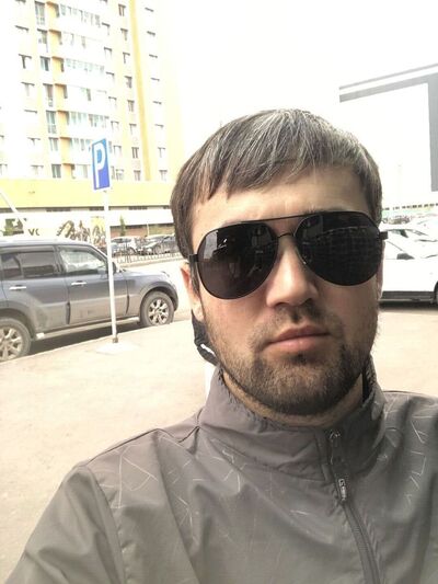  ,   Amir, 29 ,   ,   