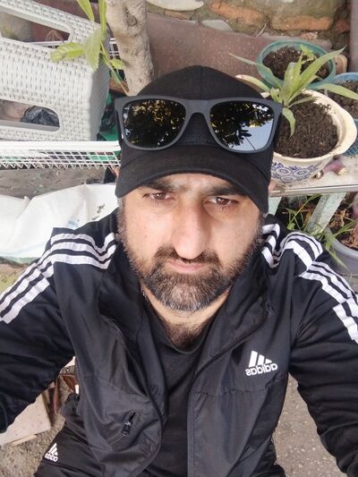  ,   Gruzin, 33 ,   ,   , c , 