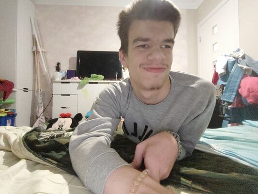  ,   Kristian, 19 ,   ,   