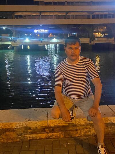  ,   Elton, 35 ,   ,   