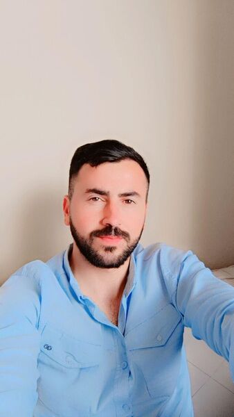  ,   Mehmet, 32 ,   ,   