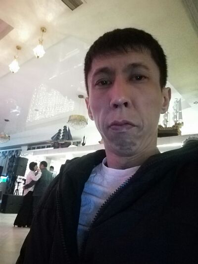  ,   Ruslan, 37 ,   ,   