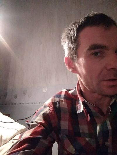 ,   Robert, 48 ,   