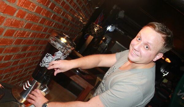  ,   Alekiz, 44 ,   ,   