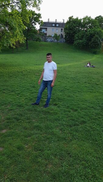  ,   Farahmand, 32 ,   ,   