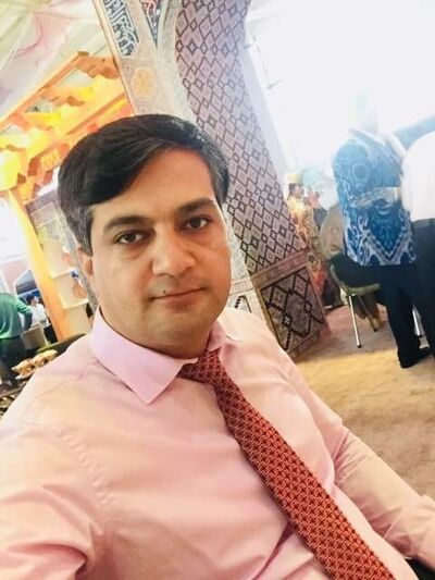  ,   Amir, 44 ,  