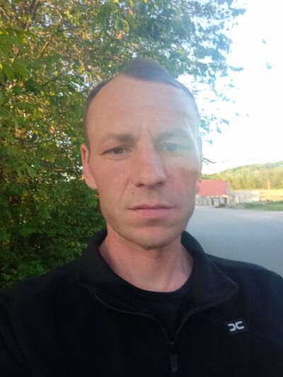  ,   Denis, 43 ,   ,   