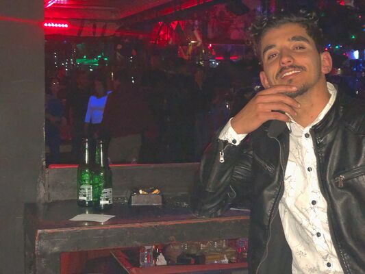  ,   Hamid, 29 ,   ,   