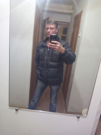  ,   Nik, 55 ,   