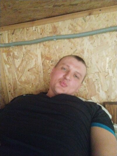  ,   Alexander, 32 ,   ,   , c , 
