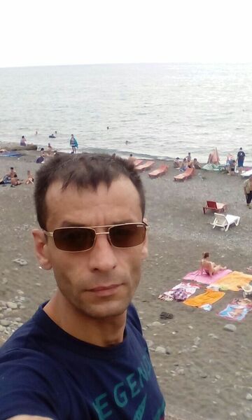  ,   Mayk, 42 ,   ,   