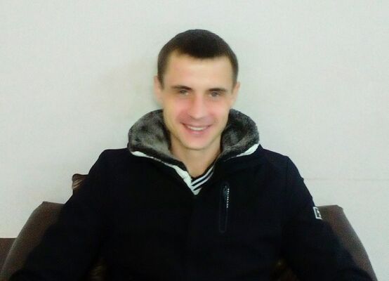  ,   Makey, 36 ,  