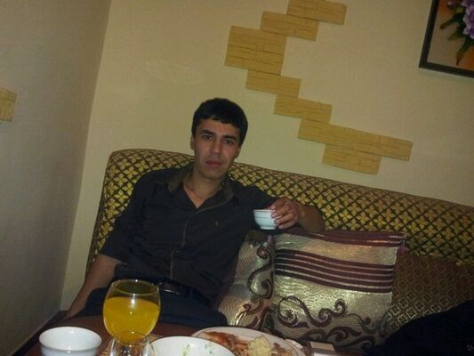  ,   Jonik, 37 ,   ,   