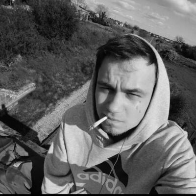  ,   Edvin, 28 ,  