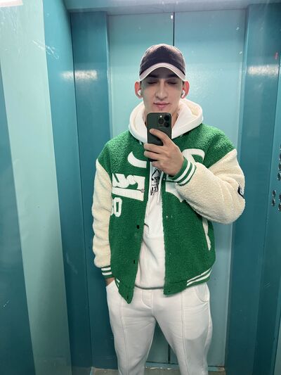  ,   Sardorbek, 25 ,   ,   