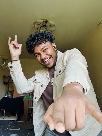  -,   Jainam, 25 ,   ,   
