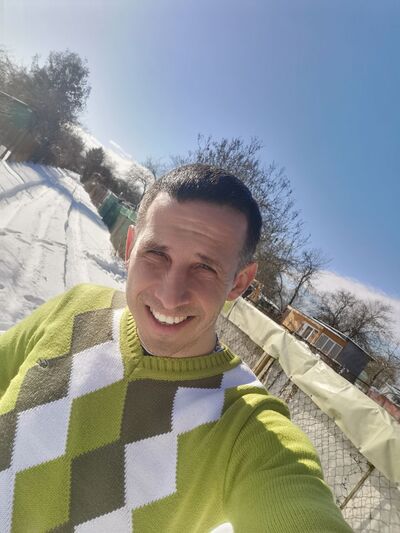  ,   Jurijs, 40 ,   ,   