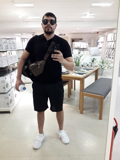  ,   Liam, 31 ,   ,   
