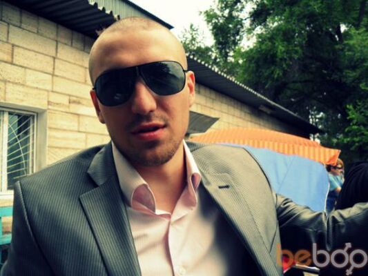  ,   Kaliostro, 37 ,  